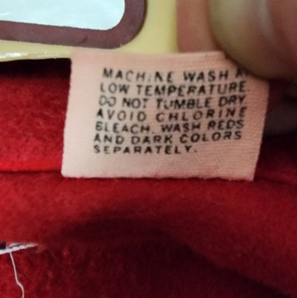 Boundary Waters 100% Cotton Red Shirt, Button Up. - Picture 2 of 7